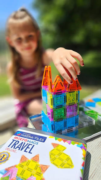 Magna-Tiles Travel Set Deluxe