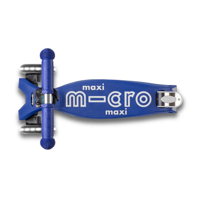 Micro Maxi Deluxe LED Scooters